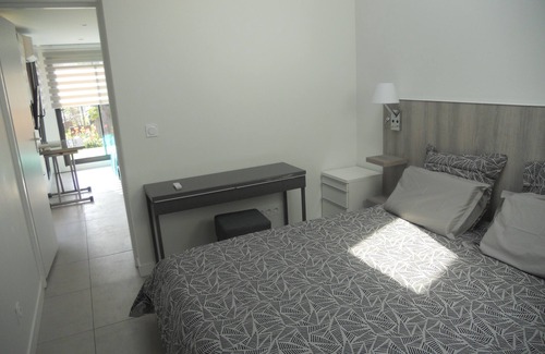Carrieres-sur-Seine House | House on fully equipped garden