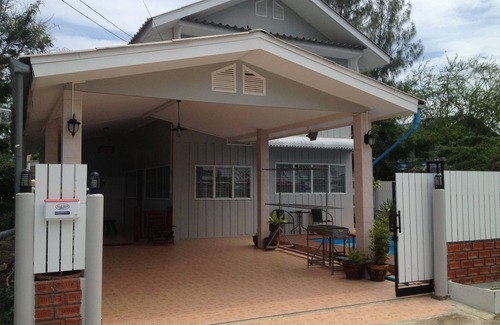 Hat Chao Samran House | House on Haad Chao Ramran (Par Ploen)