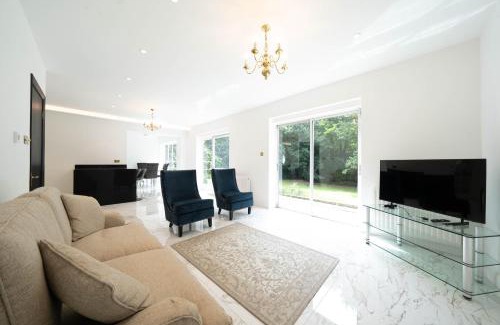 Harrow House | House on the Hill