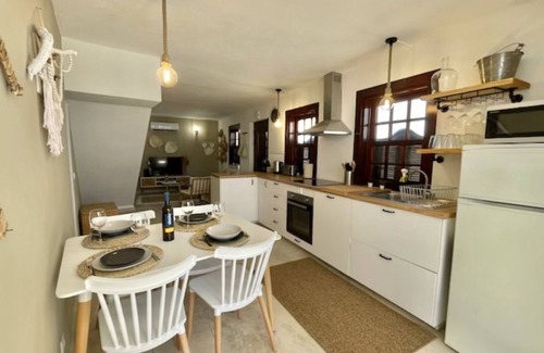 Cartaxo Cottage | House on the River Tagus with pool and BBQ