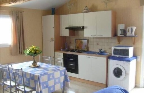 Doue-en-Anjou Cottage | house saint-georges-sur-Layon pantry