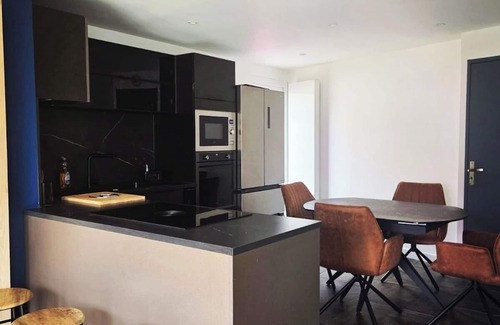 Vannes House | House +studio town center 300m from train station 500m from st patern 1.5km port