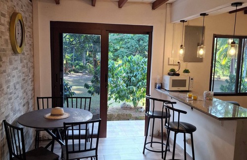 Playa Blanca House | House surrounded by nature, ideal to share with family or friends.