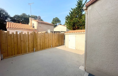 Chateau-d'Olonne House | House T2: Courtyard, Parking, 600m to the sea, Quiet area