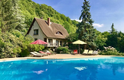 Connelles Villa | House to rent for 6-12 people in Vaudreuil-27-Louviers-Gaillon- Andé-Rouen