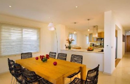 Roches Noires Villa | House/Villa - ROCHES NOIRES
