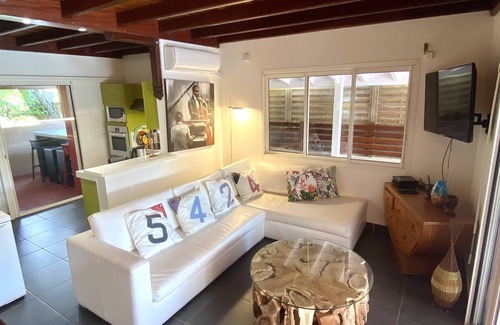 Bas du Fort Villa | House, Villa, swimming pool, sea view, 10 people (8 adults 2 children), 4 bedrooms