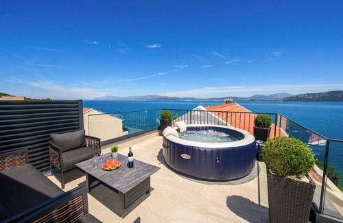 Sreser House | House Villa Zvonimir (120501-K1) - Janjina