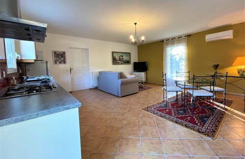 Seguret House | House village view Séguret, terraces, swimming pool, near Dentelles de Montmirail