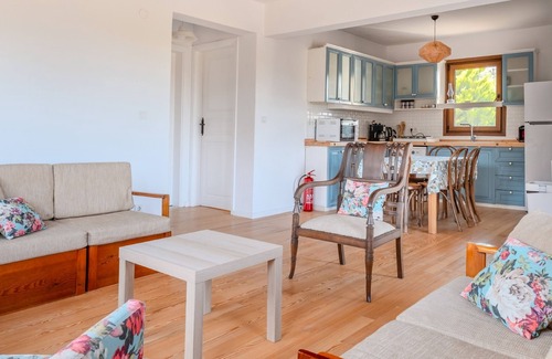 Bozcaada House | House w/Garden 5 min to Tuzburnu Bay in Bozcaada