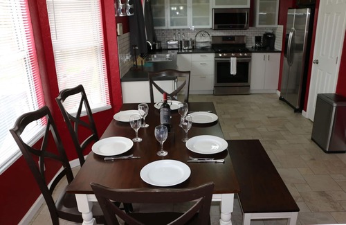 Brushy Creek House | House with 3 bed room, 3 TVs and 2 full bath. Access to pool is complimentary.