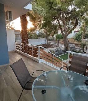 Kineta House | House with a pool, 2' from the beach