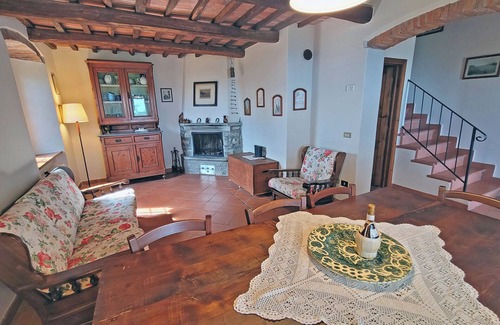 Cireglio Villa | House with Character, Very Quiet Location, Amazing View!