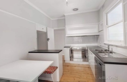 Creswick House | House with forest views in vibrant central goldfields town only 1.5hr from Melb