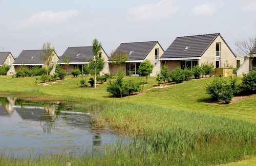 Heel House | House with garden, in water-rich area