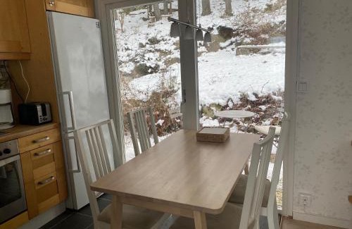 Molndal Municipality House | House with green garden, Göteborg, 6 beds