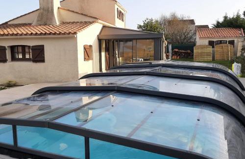 Chateau-d'Olonne House | House with pool near the sea