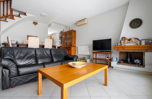 Sant Salvador Villa | House with pool and terrace 250m beach