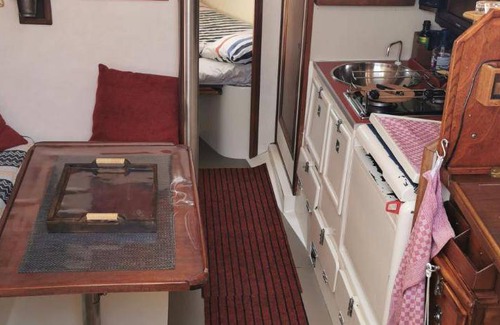 Porto-Vecchio Boat Rental | Houseboat ∙ 1 bedroom ∙ 3 guests