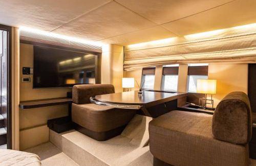 Palermo Boat Rental | Houseboat ∙ 3 bedrooms ∙ 6 guests
