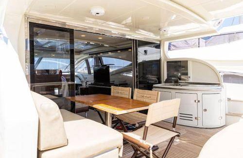 Palermo Boat Rental | Houseboat ∙ 3 bedrooms ∙ 6 guests