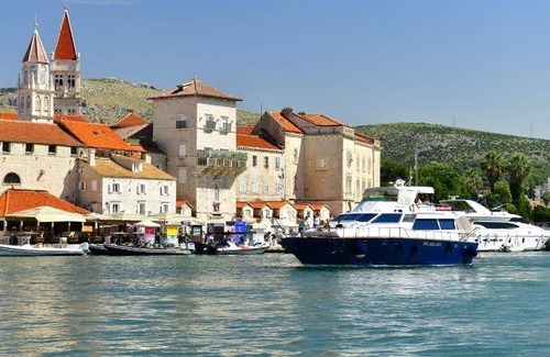 Trogir Boat Rental | Houseboat ∙ 3 bedrooms ∙ 7 guests