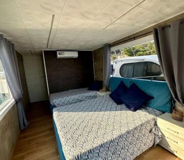 Marina di Andora Boat Rental | Houseboat Andora Riviera Luxury