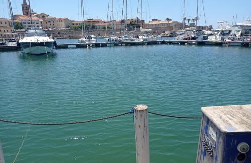 Alghero Boat Rental | Houseboat BlueSeaDream Dolphin Casetta Galleggiante