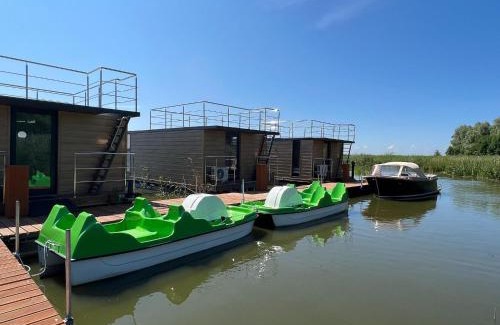 Łazy Boat Rental | Houseboat by Lake Jamno with Rooftop Terrace