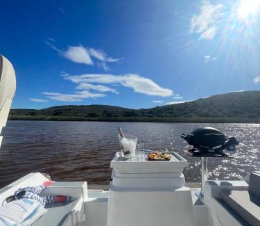 Port Beaufort Boat Rental | Houseboats - Living The Breede - Valid Skippers License compulsory