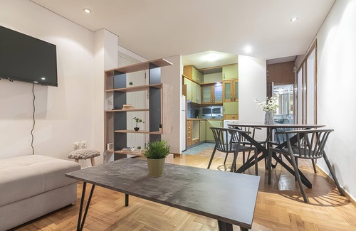 Ano Poli Apartment | Houseloft Rotonda Lodging