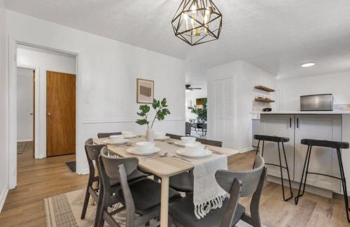 Westerville House | Housepitality - Electric Ave - 3 BDR and Hot Tub