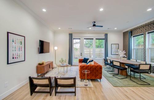 Greater Third Ward House | Houston Entertainment Haven