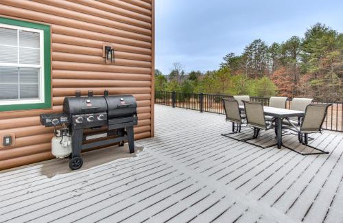 Olanta House | Houtzdale Home with Shuffleboard and Pickleball!