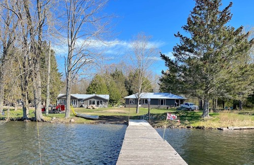 Portland Villa | Hoverland- Magnificent Waterfront Villa - Big Rideau Lake