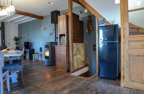 Oeuilly House | https:/my.virtualplanadvantage.com/tour/gite-du-rempartLe gîte du Rempart