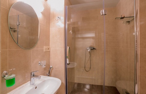 Odessa City Center Apartment | Huge 3-bedroom apartment on Ekaterina square