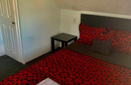 Pawtucket Apartment | Huge Comfortable apartment close to everything