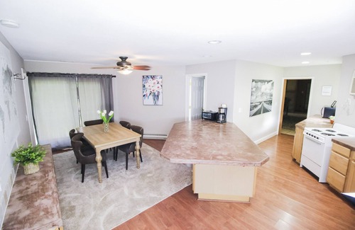 Princeton House | Huge house by Princeton University! Fits up to 22!