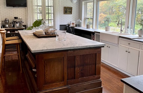Cragsmoor House | Huge house with amazing kitchen, near great hiking; great for groups!