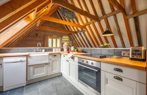 Sudbury Cottage | Huge luxury loft cottage in historic country estate - Belchamp Hall Hayloft