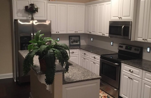 Evans House | HUGE Reduction on 5 Star Home. Great Masters Location!