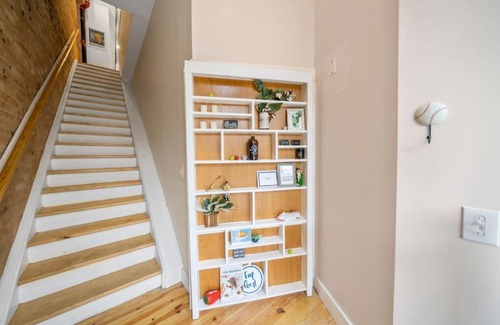 Over-the-Rhine House | Huge Retrea w Rooftop Deck Stay At Farmers Market