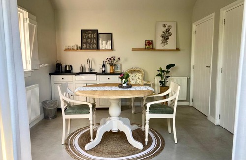 Bronkhorst Bed & Breakfast | Huisje aan ‘t Hof