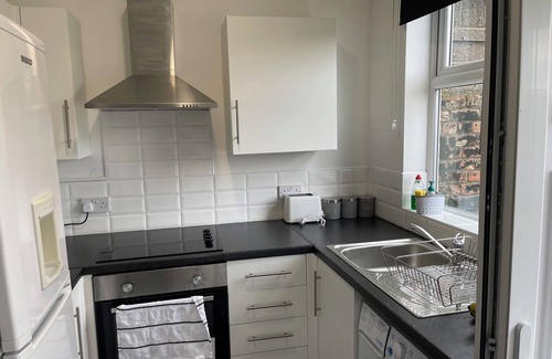 Goole Apartment | Humber Maisonette Airy, Modern & Chic!