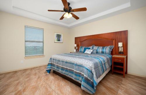 Pharr Apartment | Hummingbird Haven 7 w King bed free parking Patio
