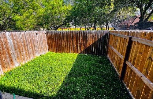 Pharr Apartment | Hummingbird Haven 7 w King bed free parking Patio