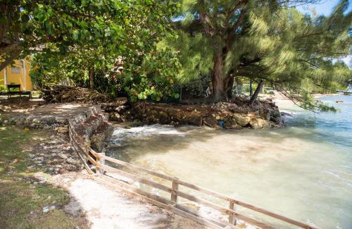 Priory Apartment | Hunny Bay Resort