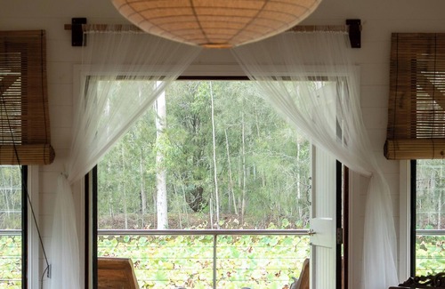 Lovedale Cabin | Hunter Valley Couples Retreat - Showerhouse, The Showerhouse at Leaves and Fishes