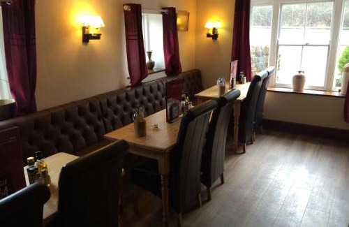 Wincanton Hotel | Hunters Lodge Inn